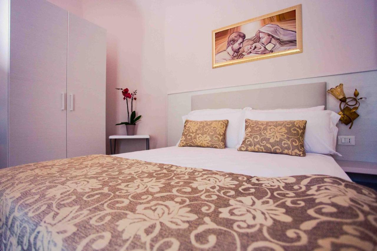 Budget Double Room,974673862:JPEG